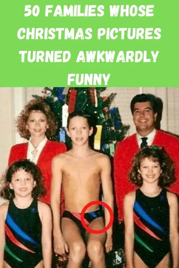 50 Families Whose Christmas Pictures Turned Awkwardly Funny