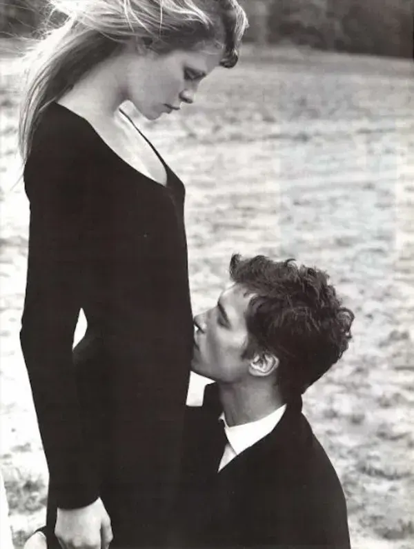 Ralph Lauren Romance Perfume Ad - Vintage Marie Claire Advertisement November 1999