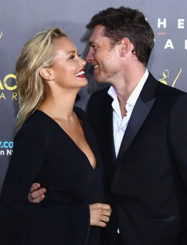 sam worthington and lara worthington