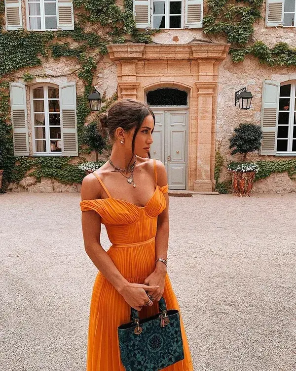 10 x Red and Orange Wedding guest looks!