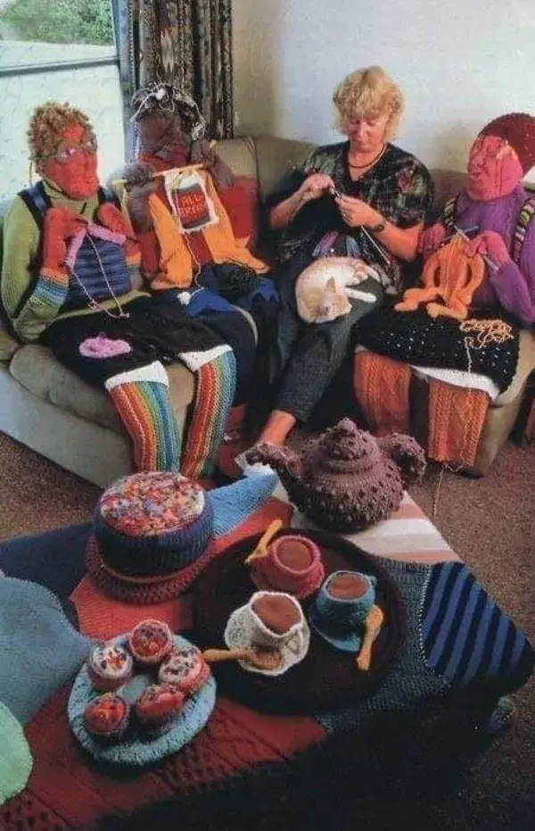 www.knittingparadise.com