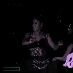 Selena Dancing 