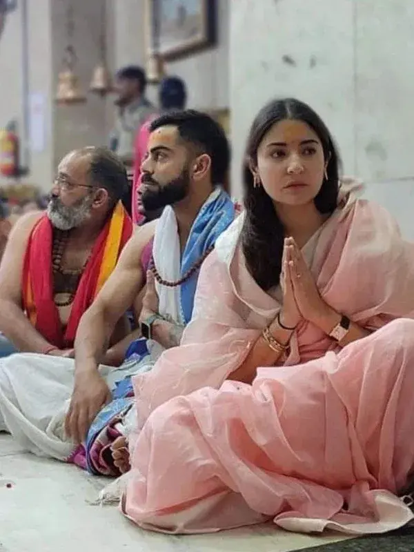 Anushka Sharma and Virat Kohli visit the Mahakaleshwar temple in Ujjain