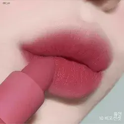 Pink lips