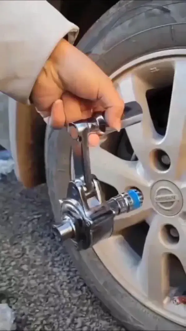 Geared Lug Nut Remover