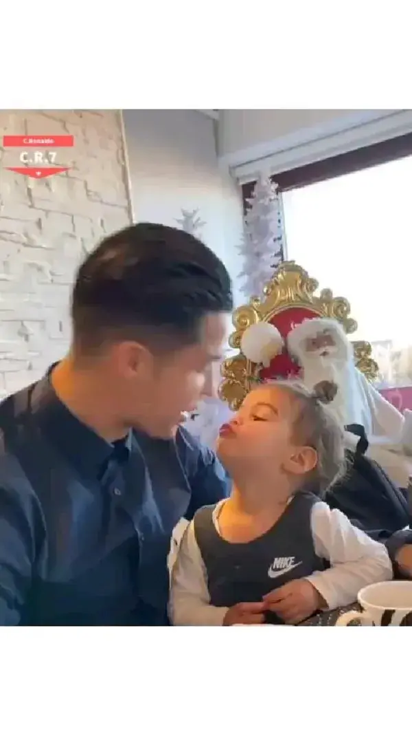 cristiano ronaldo and his daugther