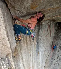 www.climbing.com