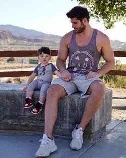 hottie-nick-bateman.tumblr.com