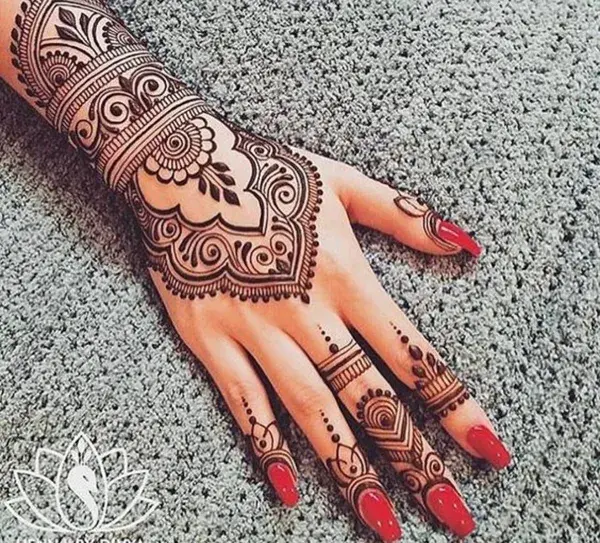 Easy Henna Designs To Copy This Eid