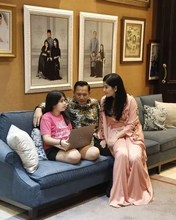 8 Potret Rumah Artis Bersuami Anggota TNI, Punya Bella Saphira Mewah