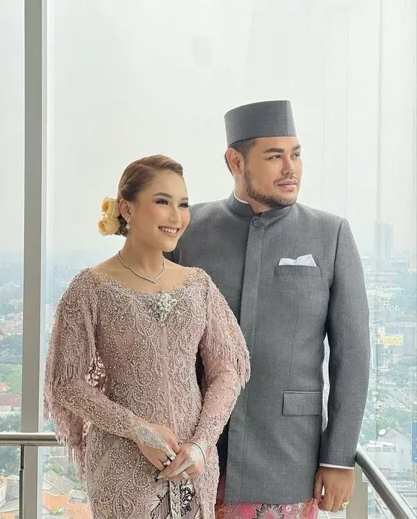 Sebelumnya Batal Nikah, Intip 8 Pesona Ayu Ting Ting di Pernikahan Adiknya