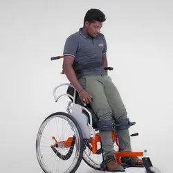 Esta es una silla de ruedas vertical de bajo costo