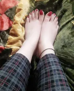 Sweet feet