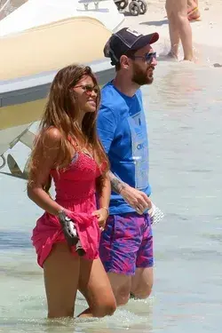 antonella roccuzzo hot messi hot | SPORTS SOCCER AESTHETICS