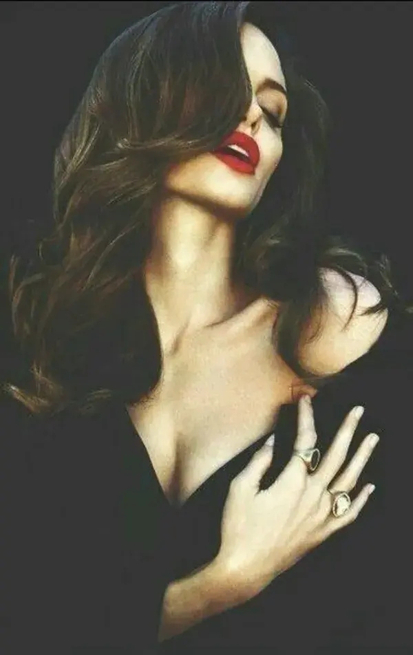 angelina-jolie-page.tumblr.com