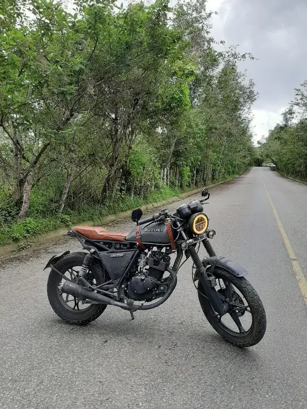 Suzuki GN125 Guatemala Endru Aguilar