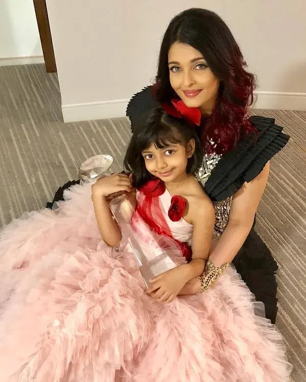 Mother and Daughter same dress designs ideas | Wedding Outfits for Mom and Daughter 2023