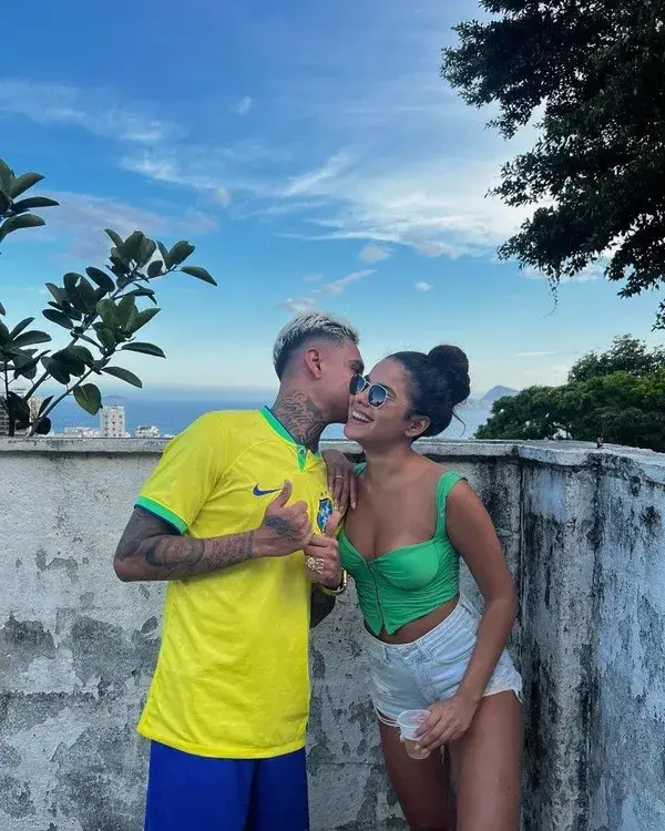 Casal Brasileiro 
3/3