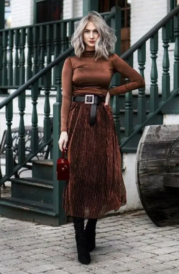 What you don't know about the pleated midi skirt