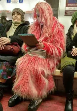 Weird Russian Subway Fashion – Part 150