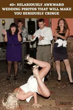 40+ Hilariously Awkward Wedding Photos That Will Make You Seriously Cringe