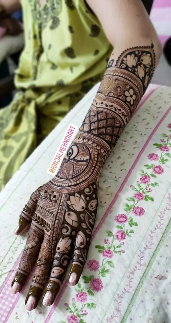 Easy Mehndi Designs For Your Gorgeous Henna Look