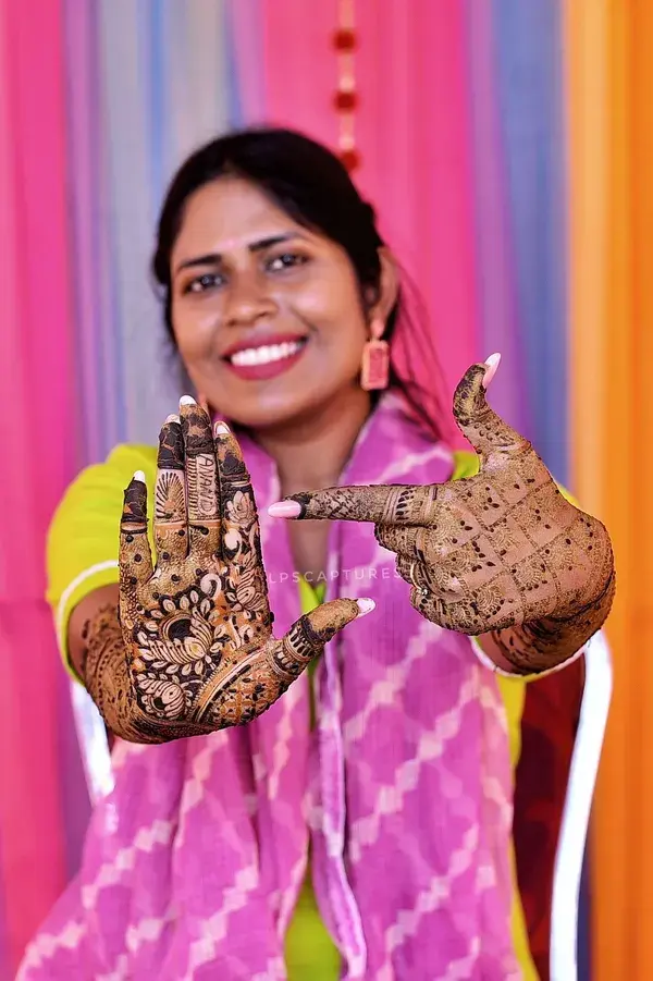 Bride Mehendi Shoot