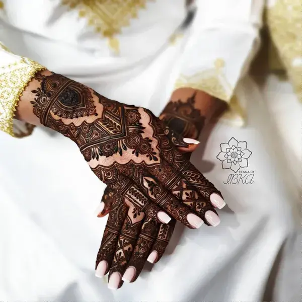 Bridal Mehndi Designs.. 😍