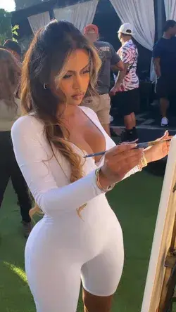 Gorgeous artist