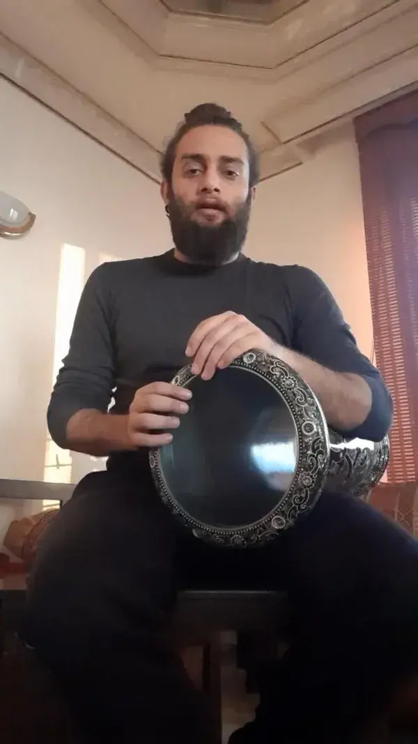 Solo darbuka from Lebanon 🇱🇧 beats the corona.