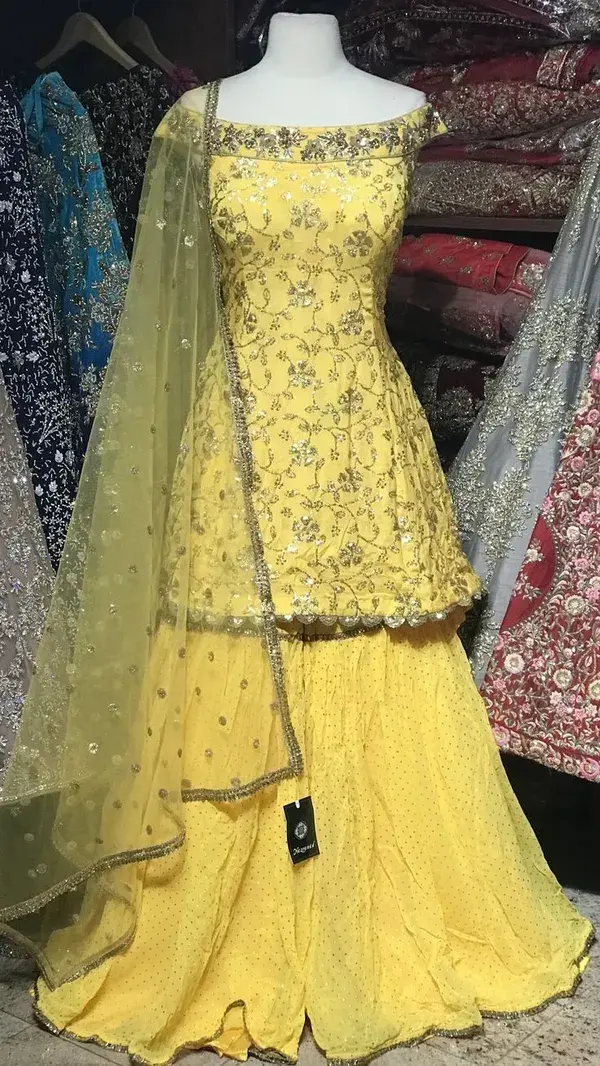 Beautiful Mehndi , Nikahh Outfit