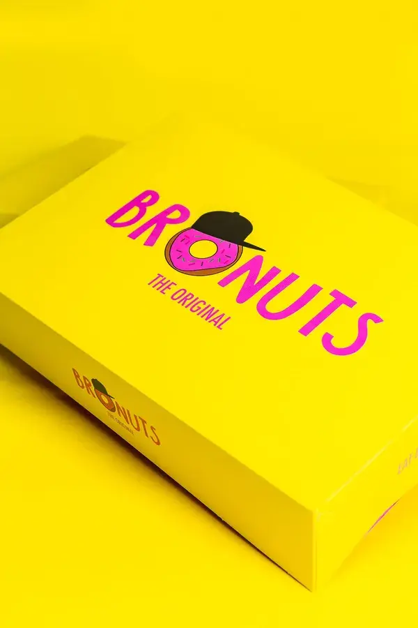 Donut Box Packagaing - Bronuts