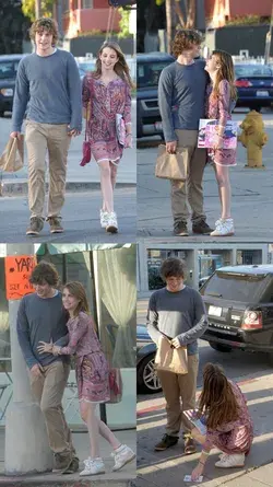 Evan Peters and Emma Roberts paparazzi 2013


Evan Peters and Emma Roberts rare photoshoot cute kiss