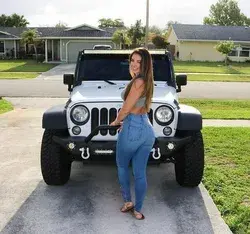 barefooted-jeepgirls.tumblr.com