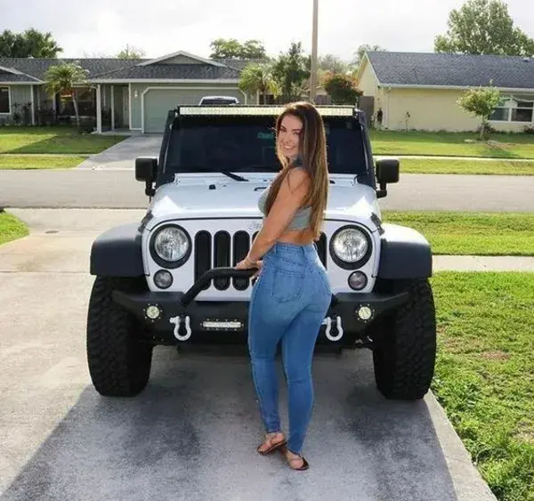 barefooted-jeepgirls.tumblr.com