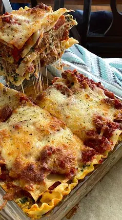 Spinach and Sausage Lasagna 