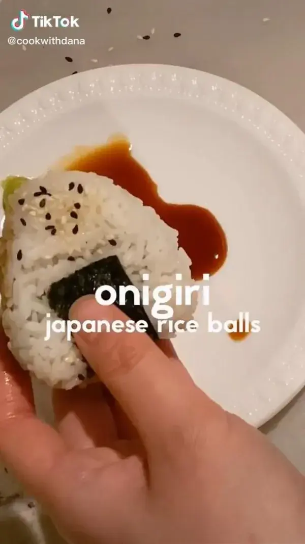 onigiri japanese rice balls 🍙