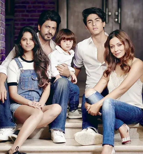 When Shah Rukh Khan Talked About The Regret Of Not Telling His Parents About His Love For Them