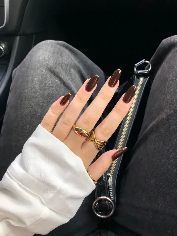 brown nails