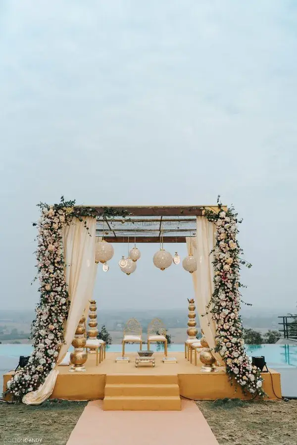 Photo of All white mandap decor. | Mandap decor, Desi wedding decor, Traditional wedding decor
