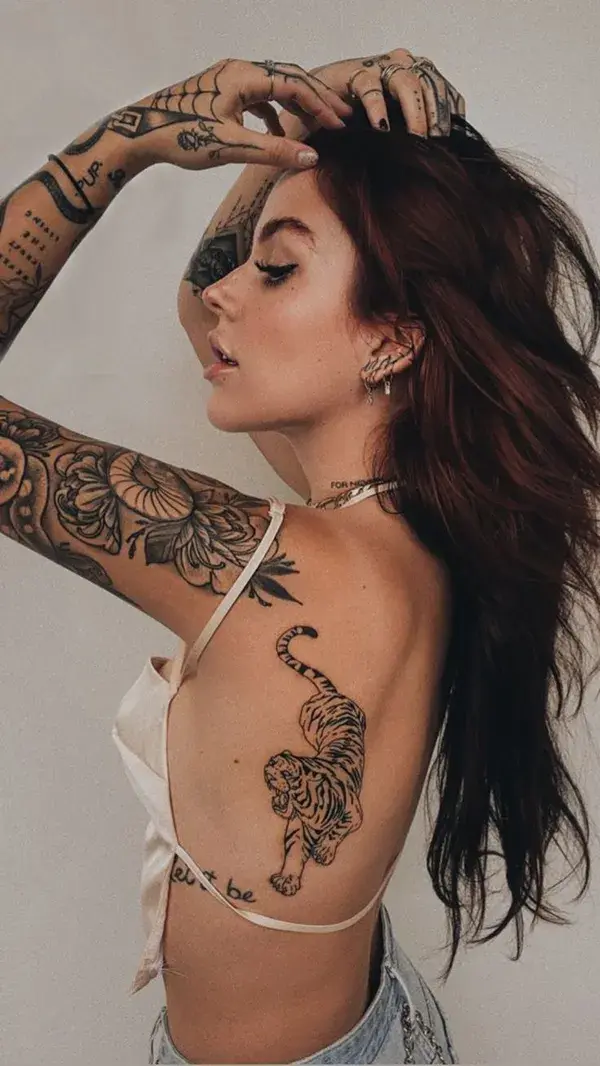 100+ sexy chic hip and boobs tattoo for women