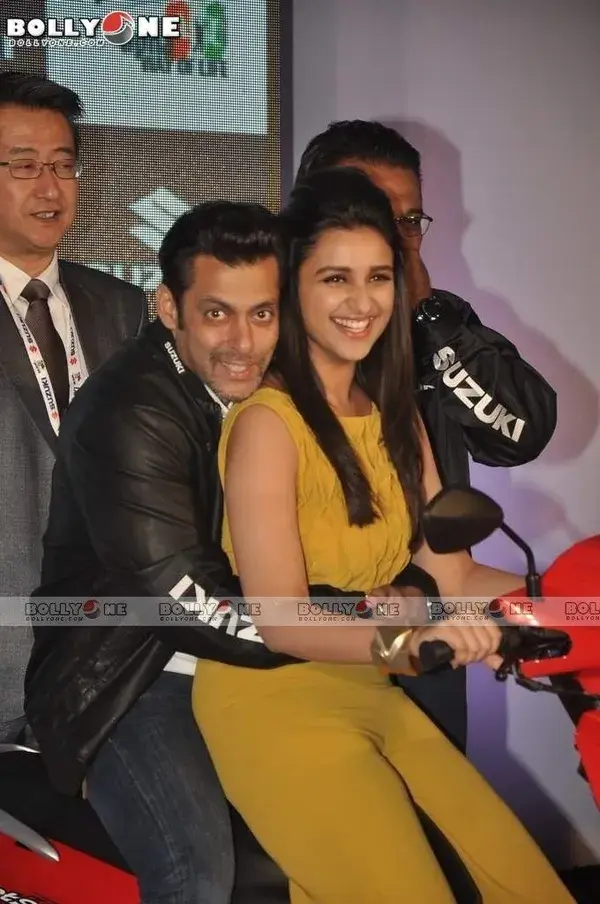 Preeneti chopra with salman 