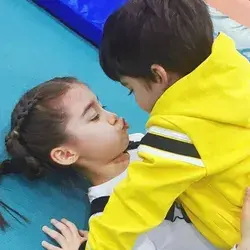 Kids kiss