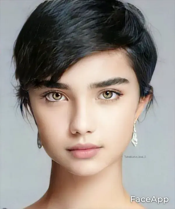 Tuba Buyukustun