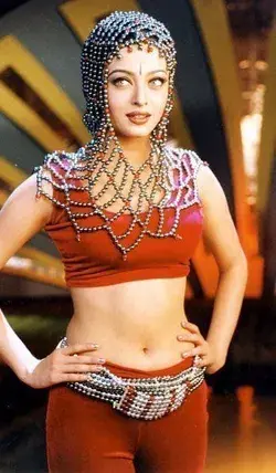 aishwaryaraai-hot.blogspot.com