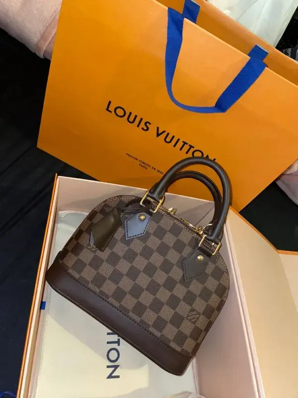 Louis Vuitton Alma BB