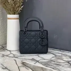 Dior Montaigne