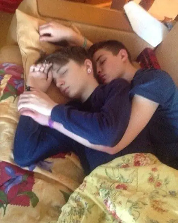 cute-boy-couples-blog.tumblr.com