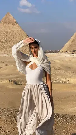 Carmella Rose in Egypt - 4 December 2022