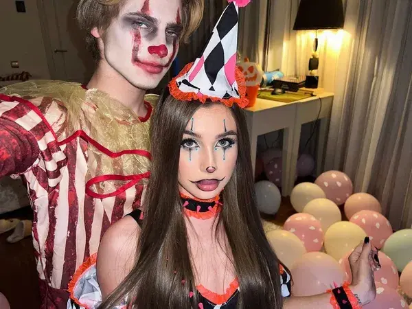 Happy Halloween 🎃🤡🧟‍♀️ Do you want these clowns to come visit you?🤡